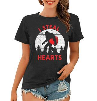 Bigfoot Sasquatch Yeti Believe I Steal Hearts Valentines Day Women T-shirt - Seseable