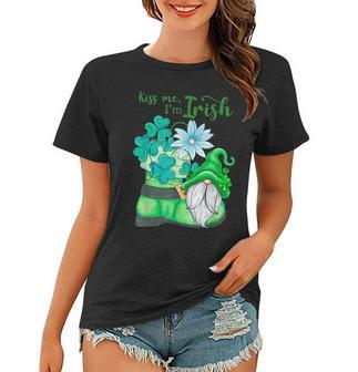 Kiss Me Im Irish Leprechaun Gnome Lucky Shamrock Shoes Women T-shirt - Seseable