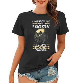 Logger Lumberjack Frauen Tshirt für Herren: Förster mit drei Kindern Motiv - Seseable