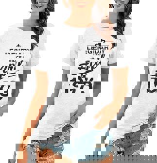 50 Geburtstag 50 Jahre Alt Legendär Seit April 1973 V2 Frauen Tshirt - Seseable