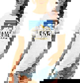 Its Not A Dad Bod Its Father Figure Busch_Lightbeer Fathers Women T-shirt | Mazezy