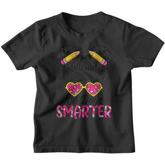 100 Days Smarter Girls Messy Bun Hair 100Th Day Of School V8 Youth T-shirt - Thegiftio UK
