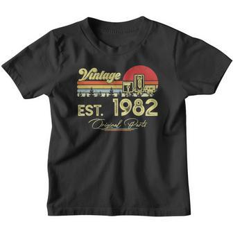 40 Years Old Born Made In 1982 Vintage 40Th Birthday Youth T-shirt - Thegiftio UK