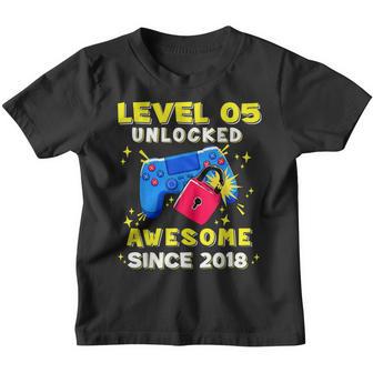5Th Birthday Gift Boys Level 5 Unlocked 5 Years Old Gamer Youth T-shirt - Thegiftio UK