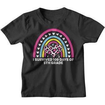 I Survived 100 Days Of 5Th Grade Teacher School Youth T-shirt - Thegiftio UK