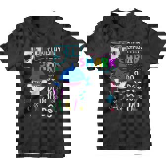 Kids Happy 5Th Birthday Shark Doo Doo 5 Years Old Gift Youth T-shirt | Mazezy