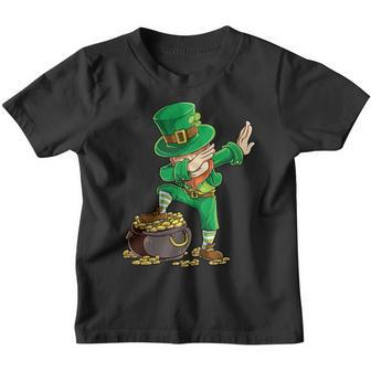 St Patricks Day Dabbing Leprechaun Boys Kids Men Gifts Dab V3 Youth T-shirt | Mazezy