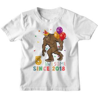 Kids 5 Year Old Bigfoot Awesome Since 2018 5Th Birthday Boy N Youth T-shirt - Thegiftio UK