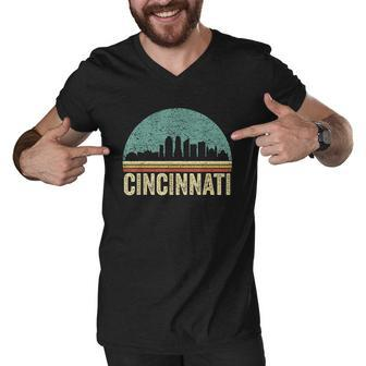 Retro Vintage Cincinnati Skyline 70S 80S Souvenir Men V-Neck Tshirt - Thegiftio UK
