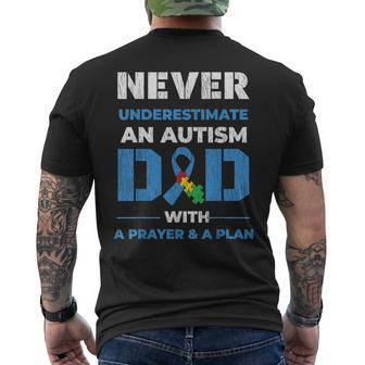 Never Underestimate Prayer Autistic Kid Autism Awareness Dad Men's T-shirt Back Print - Seseable