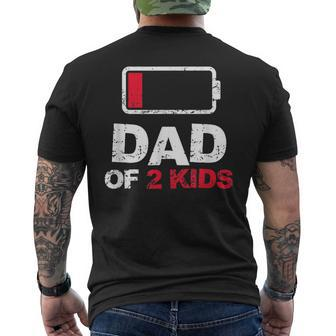 Vintage Dad Dad Of 2 Kids Battery Low Fathers Day Men's T-shirt Back Print - Seseable