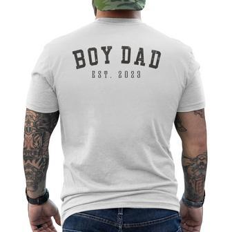Boy Dad Est 2023 Dad To Be Fathers Day New Baby Boy Men's T-shirt Back Print - Thegiftio UK