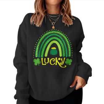 Vintage Lucky Green Irish Shamrock Rainbow St Patricks Day  Women Crewneck Graphic Sweatshirt