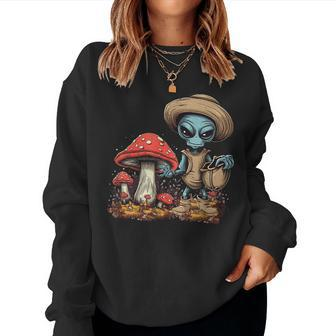 Cottagecore Alien Going For Mushrooms Hunting Or Picking Women Sweatshirt | Mazezy