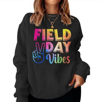 Field Day Vibes Funny For Teacher Kids Field Day 2023 Women Crewneck Graphic Sweatshirt - Thegiftio UK