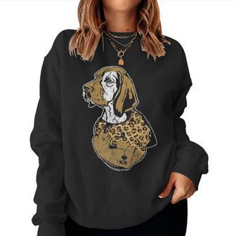 Funny Leopard Dog Beagle Mom Costume Mothers Day Gift Women Crewneck Graphic Sweatshirt - Seseable