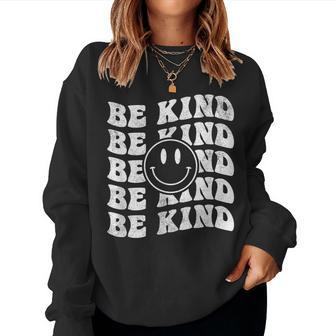Be Kind Retro Happy Face – Vintage Positivity Women Sweatshirt