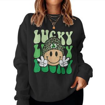 Lucky Leopard Smile Face Meme Funny St Patricks Day Women Women Crewneck Graphic Sweatshirt - Thegiftio UK