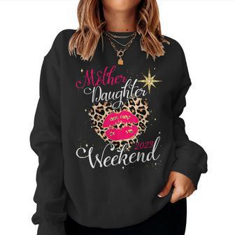 Mother Daughter Weekend 2023 Family Vacation Girls Trip  V2 Women Crewneck Graphic Sweatshirt