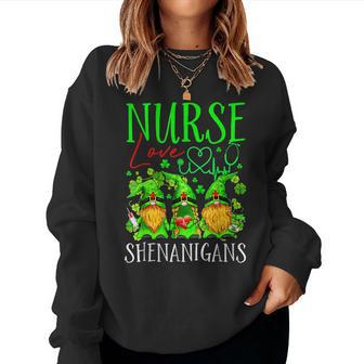 Nurses Love Shenanigans Funny Gnomes Nurse St Patricks Day V8 Women Crewneck Graphic Sweatshirt | Seseable UK