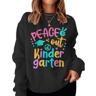 Peace Out Kindergarten Grade Last Day Of School Teacher Kids Women Crewneck Graphic Sweatshirt - Thegiftio UK