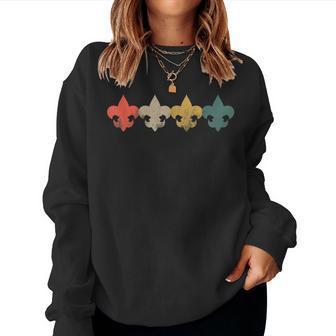 Retro Vintage Scout | Scouts Men Womens Boys Girls Women Crewneck Graphic Sweatshirt | Seseable FR