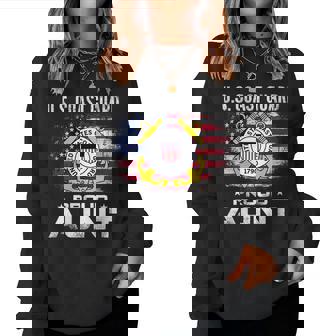 Womens US Coast Guard Proud Aunt With American Flag Gift Veteran Women Crewneck Graphic Sweatshirt | Seseable CA