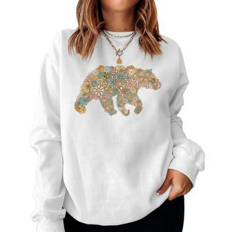 Retro Groovy Floral Bear Spring Nature Bear Lovers Women Women Crewneck Graphic Sweatshirt - Seseable