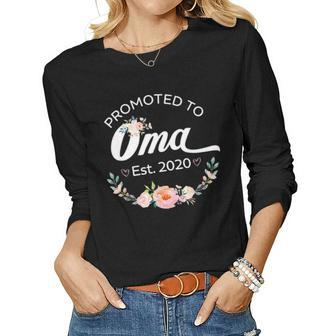 Promoted To Oma Est 2020 First Time Grandma Floral Women Graphic Long Sleeve T-shirt - Seseable