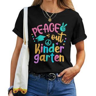 Peace Out Kindergarten Grade Last Day Of School Teacher Kids  Women Crewneck Short T-shirt