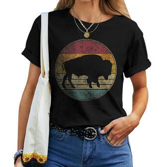 Buffalo Distressed Retro Bison Animal Lover Men Women Dad Women T-shirt - Seseable