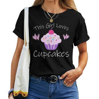 Cupcake Lover Gift Girls Women Mom Grandma Love Cooking Gift Women T-shirt - Seseable