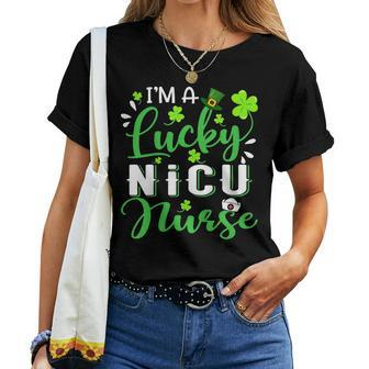Im A Lucky Nicu Nurse Shamrock Top Hat St Patricks Day Women T-shirt | Mazezy DE