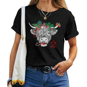 Be Merry And Bright Christmas Highland Cow Farming Farmer Women T-shirt | Mazezy