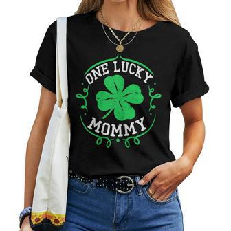 One Lucky Mommy St Patricks Day For Mom Women Women T-shirt | Mazezy