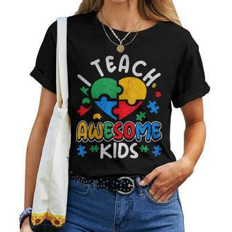 I Teach Awesome Kids Teacher Women T-shirt | Mazezy