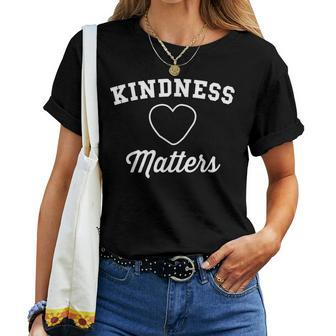 Teacher Kindness Matters 1St Grade School Counselor Kind Women T-shirt | Mazezy