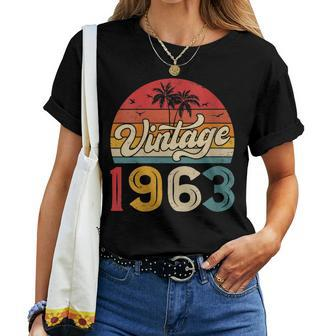 Womens Funny 60 Years Old Vintage 1963 Men And Women 60Th Birthday Women T-shirt - Seseable