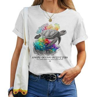Sea Turtle Tropical Colorful Beach Ocean Travel Souvenir  Women Crewneck Short T-shirt