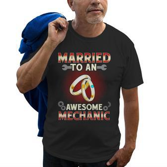 Funny Car Repair Wife Married To An Awesome Mechanic Gift For Womens Old Men T-shirt | Mazezy