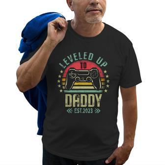 Leveled Up To Daddy 2023 Promoted To Dad Level Unlocked Old Men T-shirt | Mazezy