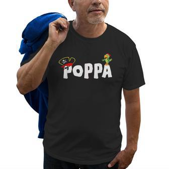 Pirate Poppa Grandpa Skull Pirates Hat Crossbones Old Men T-shirt | Mazezy