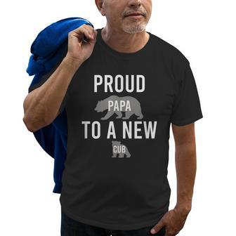 Proud Papa Bear To A New Cub | Cute New Baby Dad Pregnancy Old Men T-shirt | Mazezy