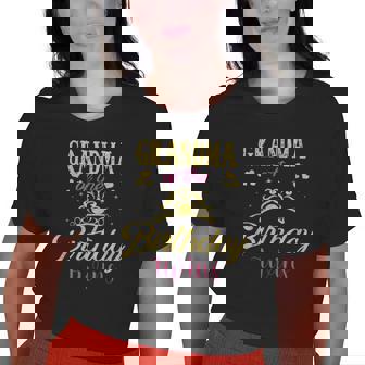 Kids Birthday Party For Grandma Of The Birthday Twins Girls Old Women T-shirt | Mazezy