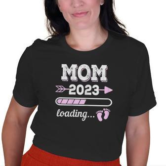 Mom 2023 Expectant Mother 2023 Pregnancy Announcement Old Women T-shirt | Mazezy
