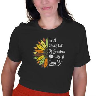 Sunflower Grandma Is An Oma For German Grandmothers Old Women T-shirt | Mazezy
