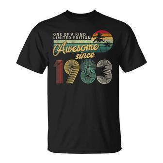 40 Years Old Awesome Since 1983 40Th Birthday Decorations Unisex T-Shirt | Mazezy