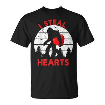 Bigfoot Sasquatch Yeti Believe I Steal Hearts Valentines Day T-Shirt - Seseable