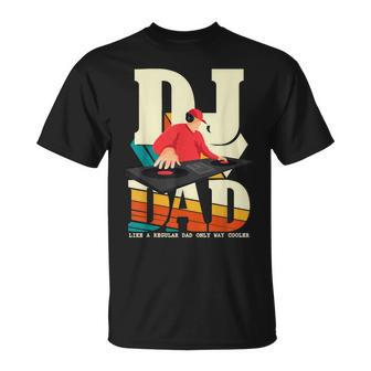Mens Dj Dad Vintage Beat Disc Jockey Fathers Day Mens T-Shirt - Seseable