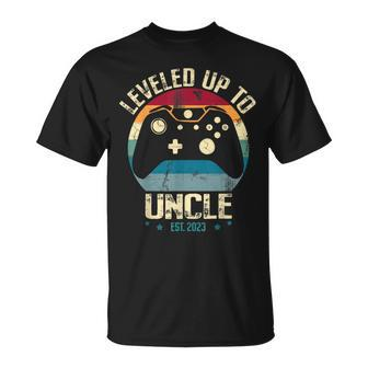 I Leveled Up To Uncle 2023 Promoted To First Time New Uncle Unisex T-Shirt